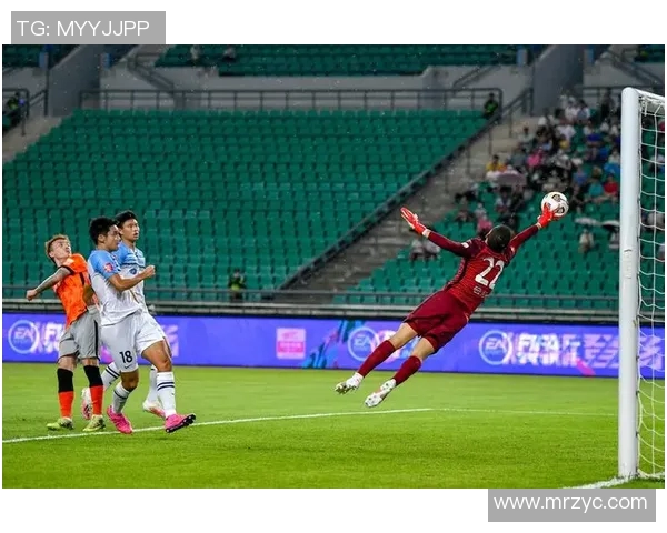 中超足球比赛热潮来袭球迷激情四溢期待精彩对决与新星崛起 中超足球比赛热潮来袭球迷激情四溢期待精彩对决与新星崛起